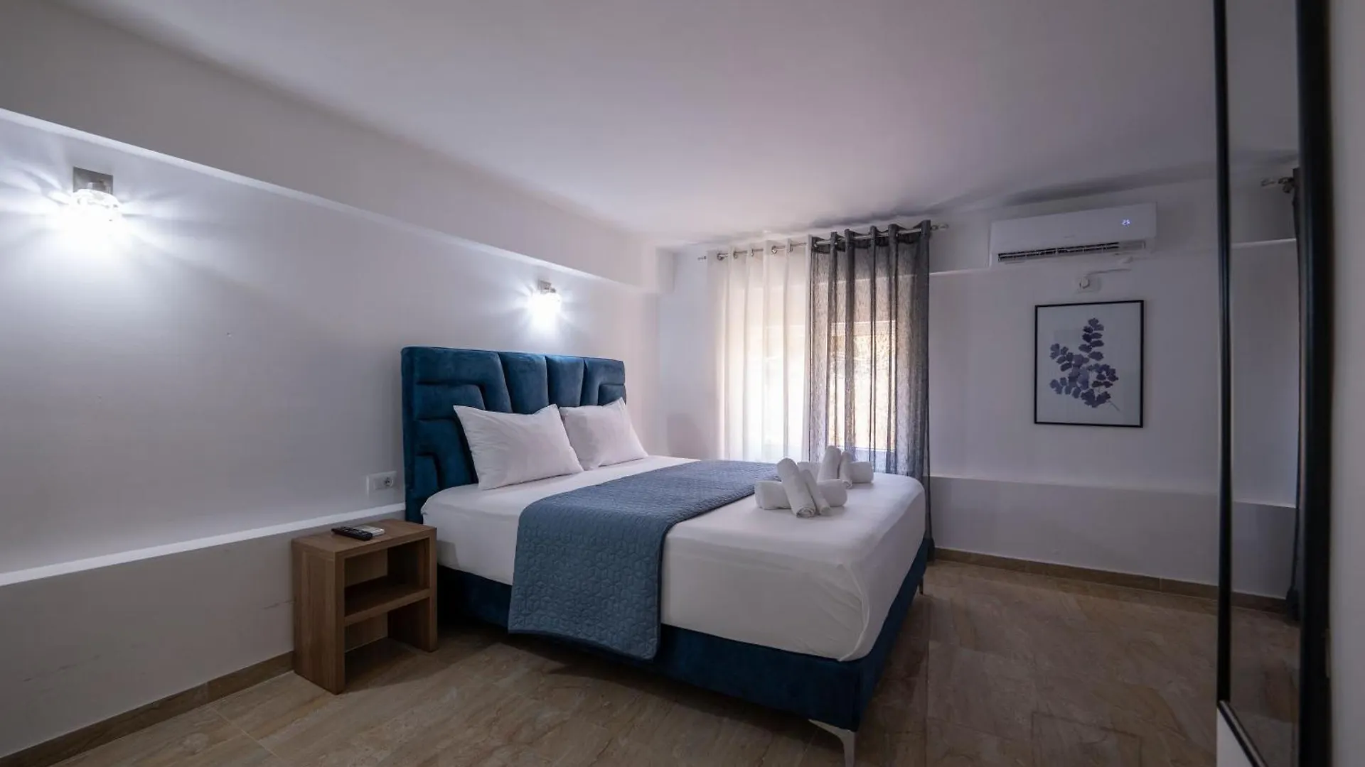 Hotel Elite Sarandë 4*,  Albania