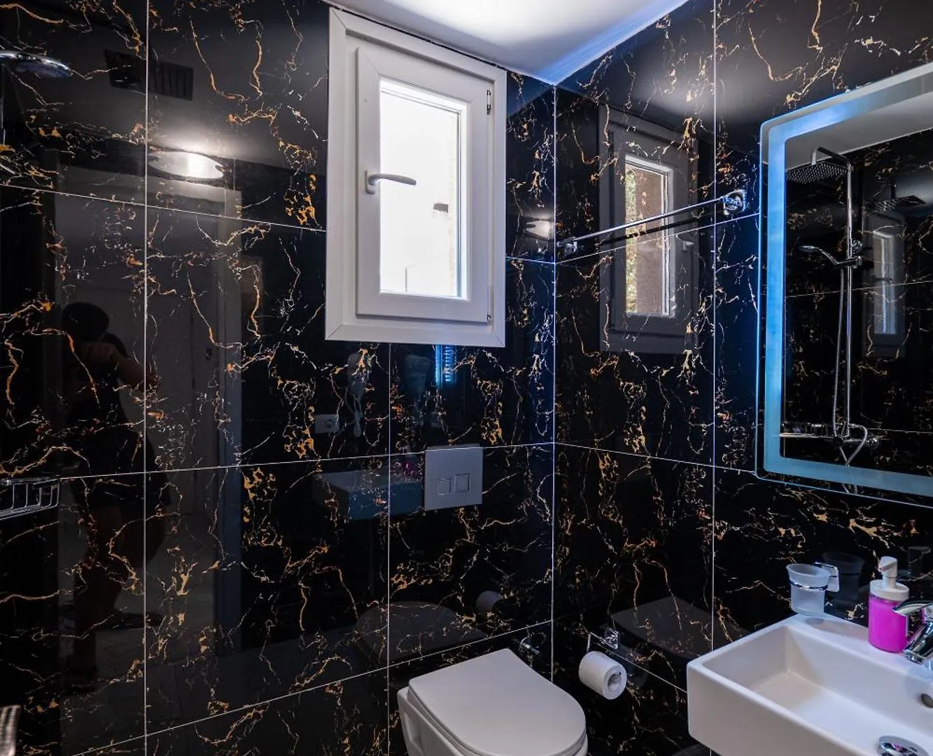 Hotel Elite Sarandë 4*,